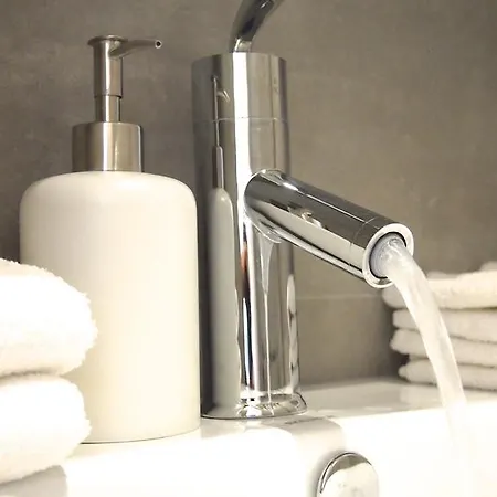 Royal Way Snug - Old Town